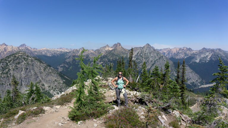 North Cascades: Mountain Hikes & Turquoise Lakes